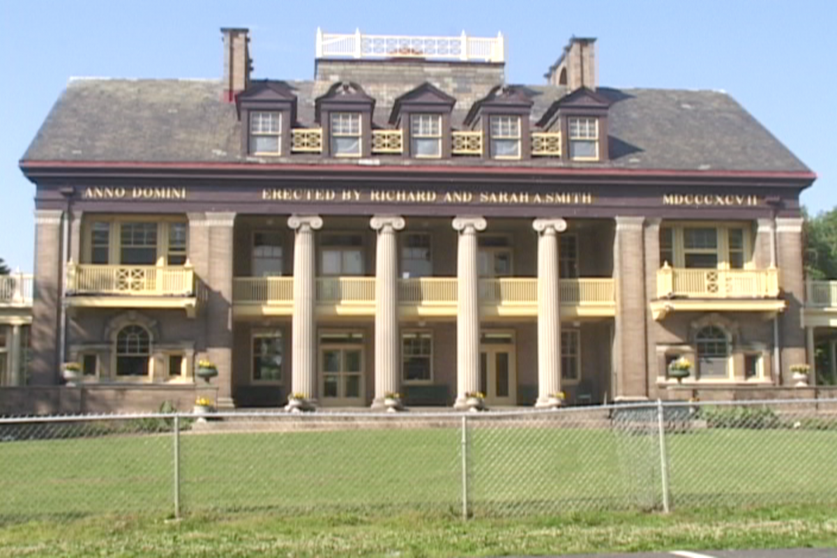 Strawberry Mansion, Neighborhood by the Park Scribe